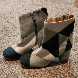 Versona Women's Patchwork Ankle Boots - Black, Gray, Cream